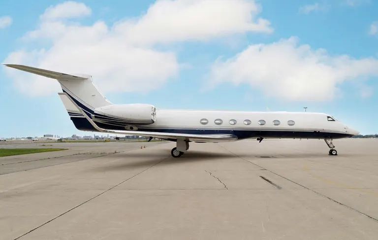 2010 Gulfstream G550 - Photo 13