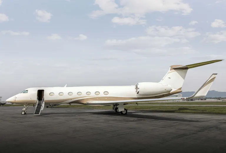 2011 Gulfstream G550 exterior