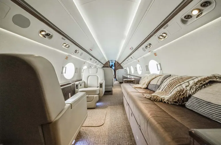 2011 Gulfstream G550 cabin