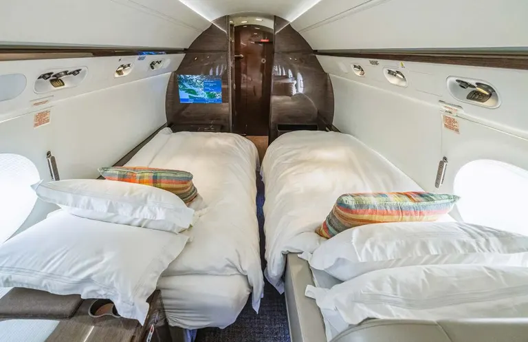 2011 Gulfstream G550 cabin