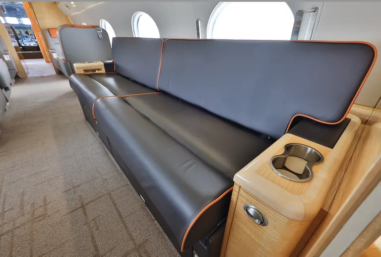 2011 Gulfstream G550 cabin