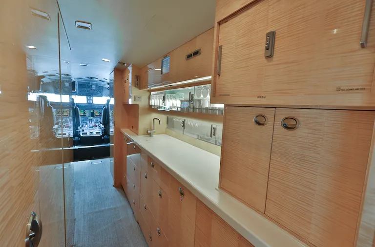 2011 Gulfstream G550 cabin