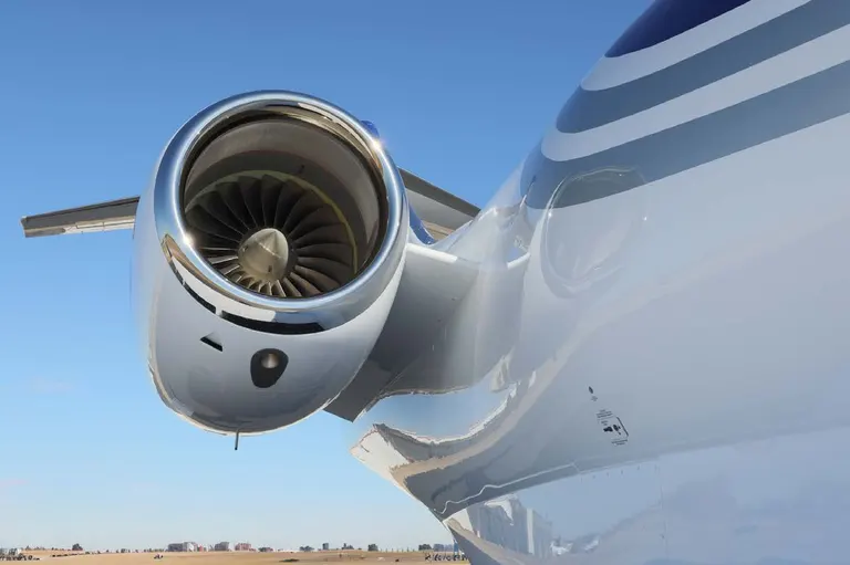 2013 Bombardier Challenger 300 - Photo 11