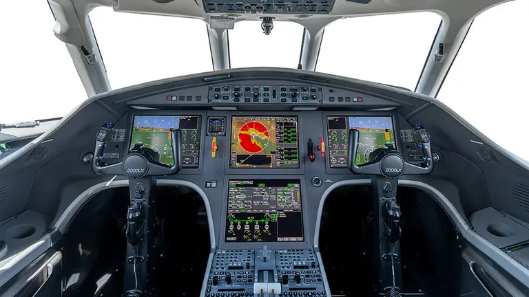 2013 Dassault Falcon 2000LXS - Photo 2