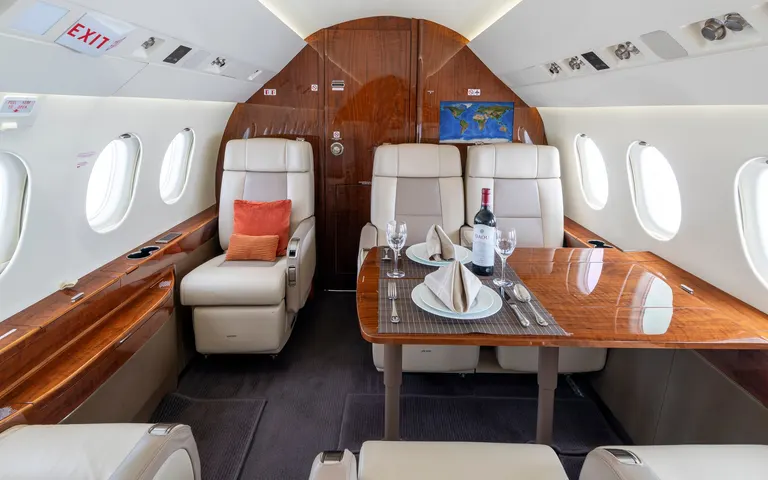 2013 Dassault Falcon 2000LXS - Photo 14