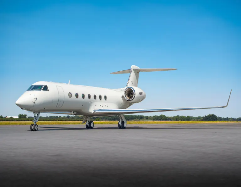 2013 Gulfstream G550 exterior