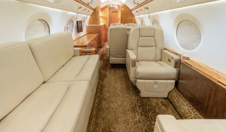 2013 Gulfstream G550 cabin