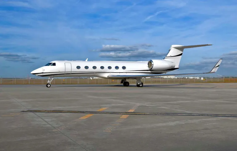 2013 Gulfstream G550 exterior