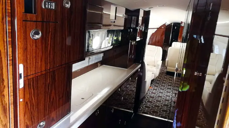 2013 Gulfstream G550 cabin