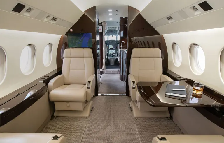 2014 Dassault Falcon 2000LXS - Photo 19