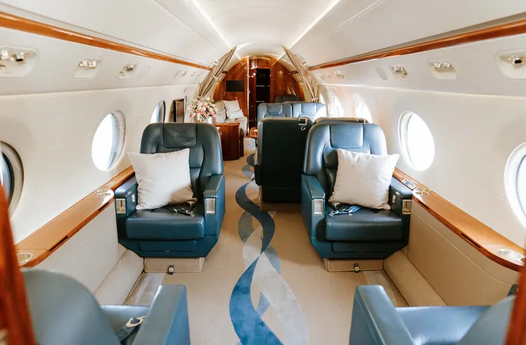 2015 Gulfstream G550 - Photo 2