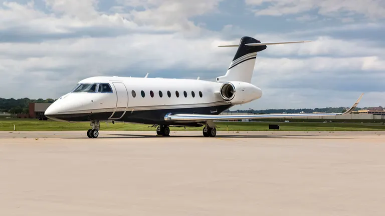 2017 Gulfstream G280 exterior