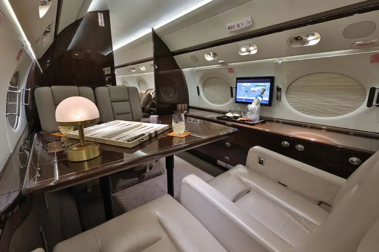 2018 Gulfstream G550 cabin