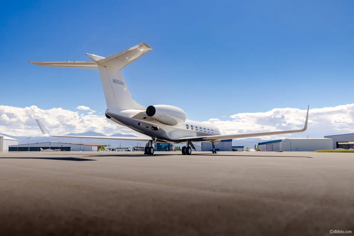 2009 Gulfstream G550 - Photo 12