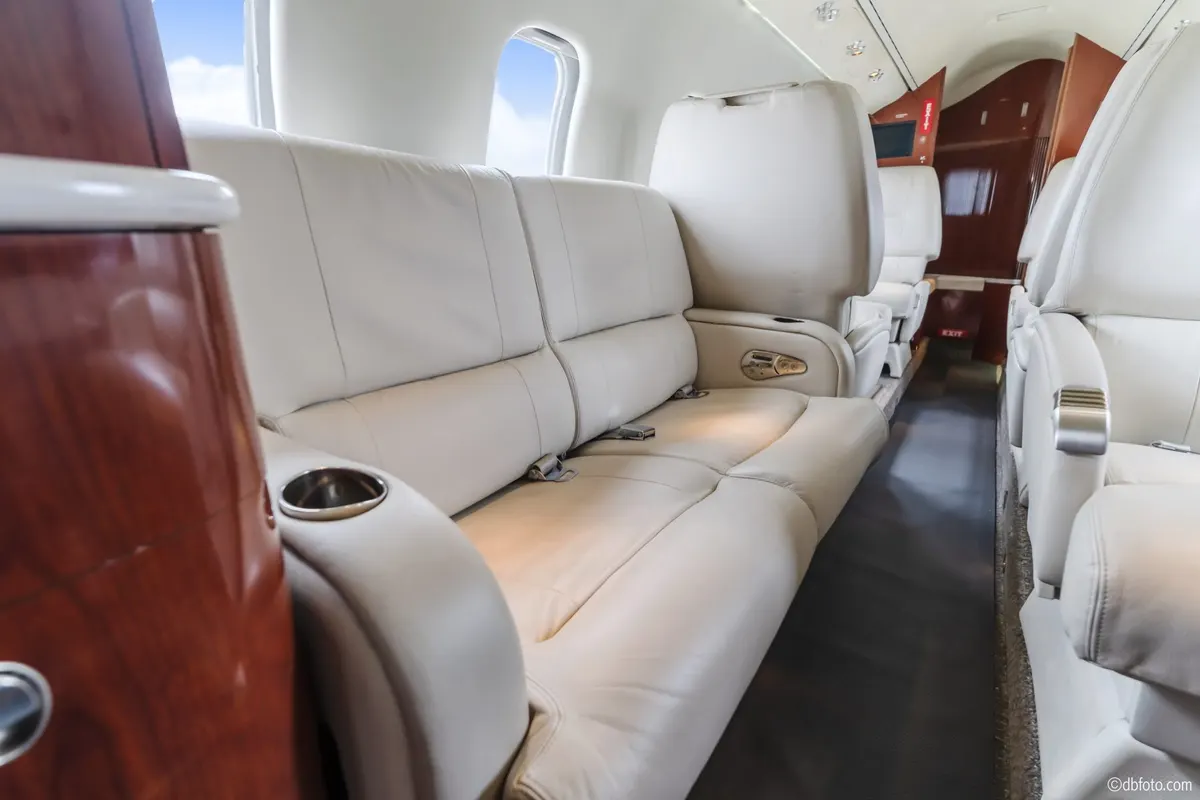 1998 Bombardier Learjet 60 - Photo 17