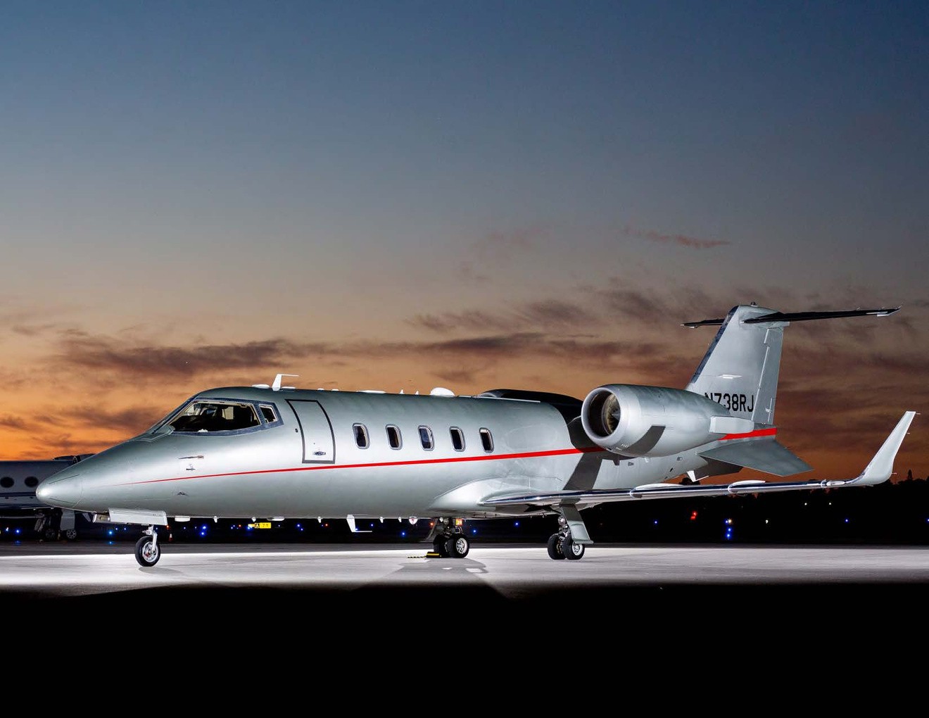 2011 Bombardier Learjet 60XR - Photo 1