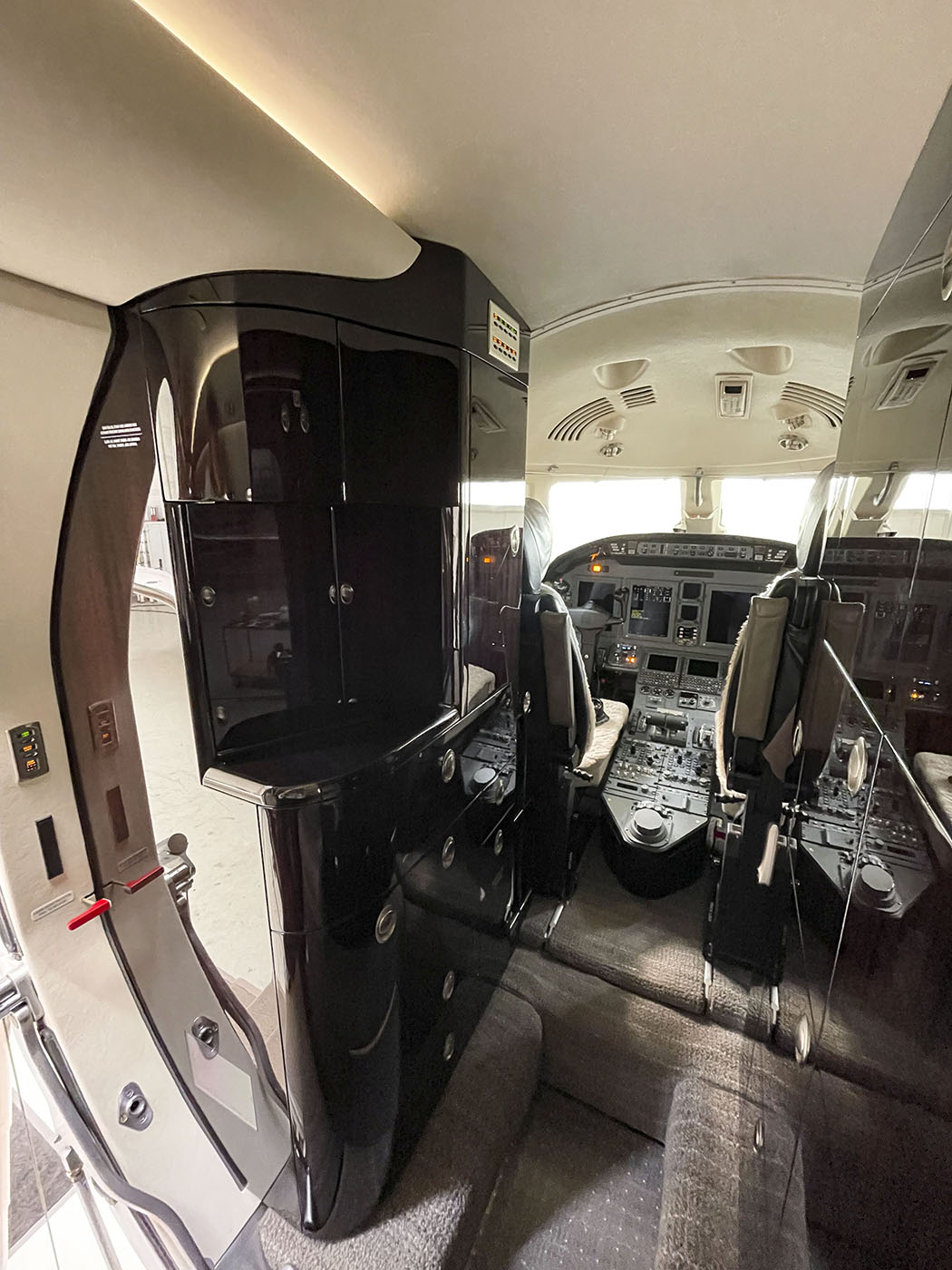 2017 Cessna Citation XLS+ - Photo 9