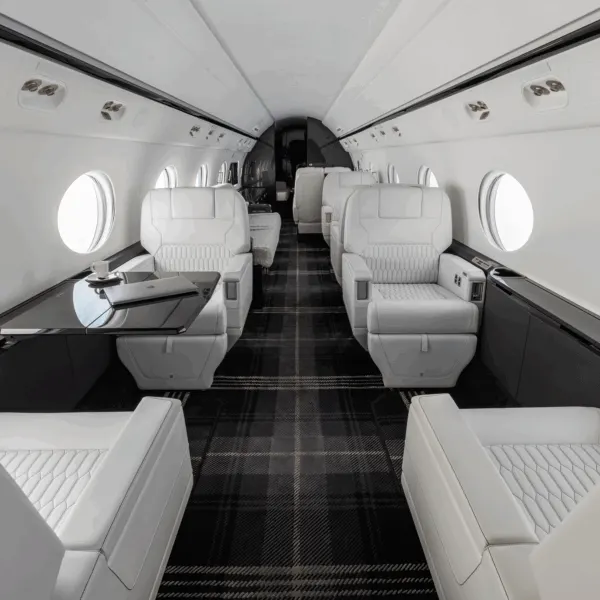 2011 Gulfstream G550 - Photo 7