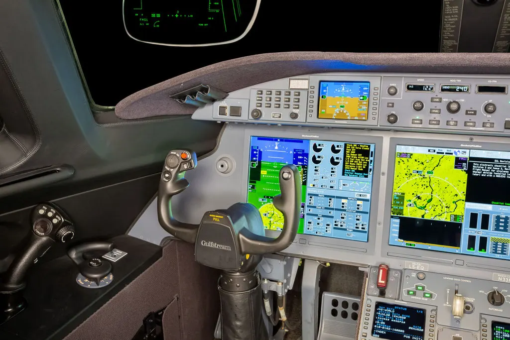 2017 Gulfstream G280 - Photo 3