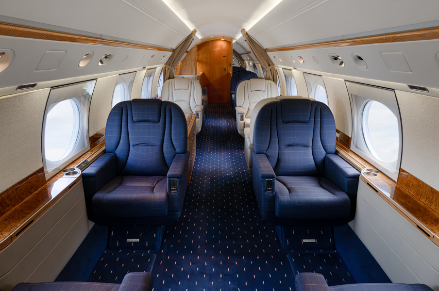 2001 Gulfstream GIV-SP - Photo 3
