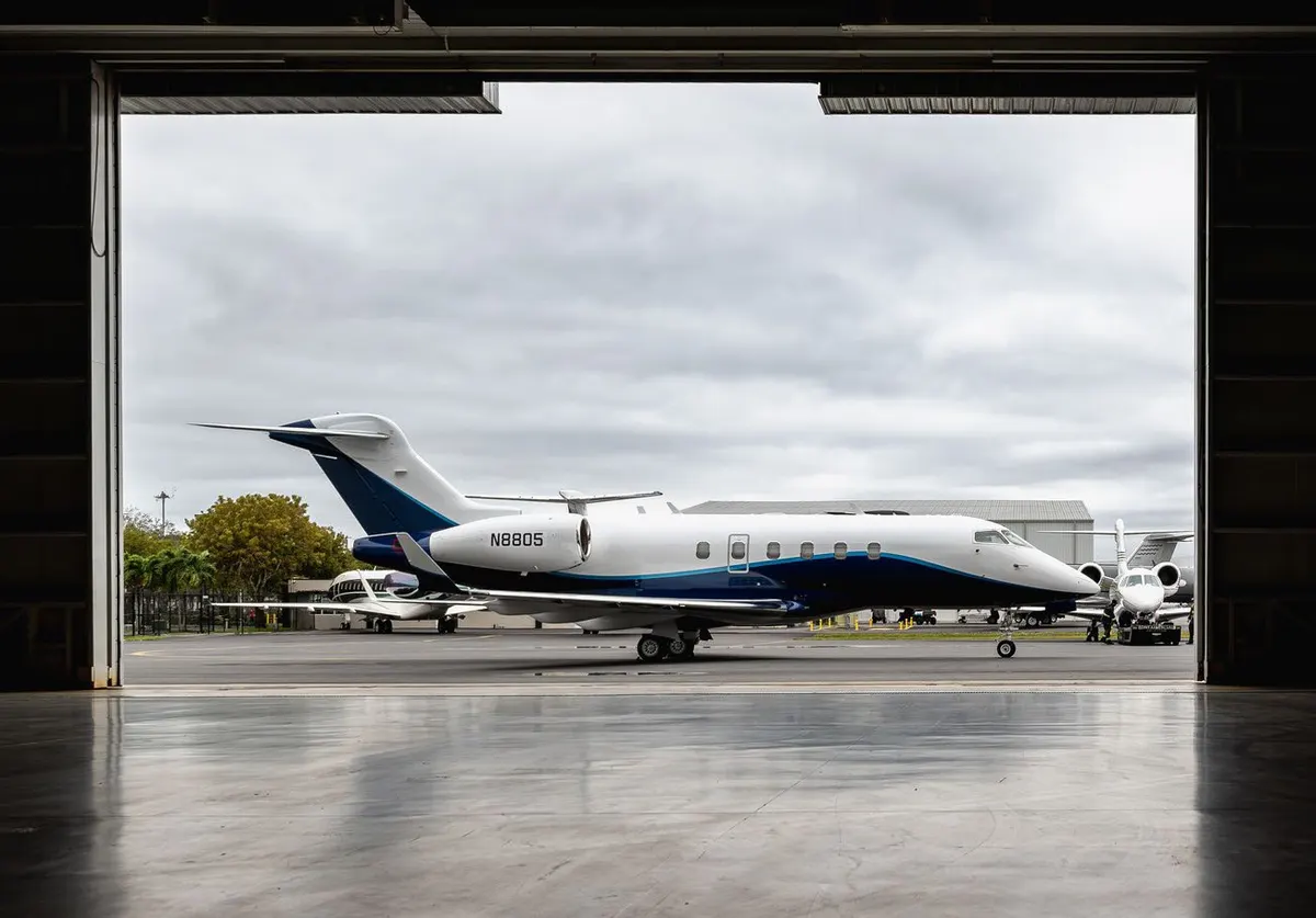 2009 Bombardier Challenger 300 - Photo 4