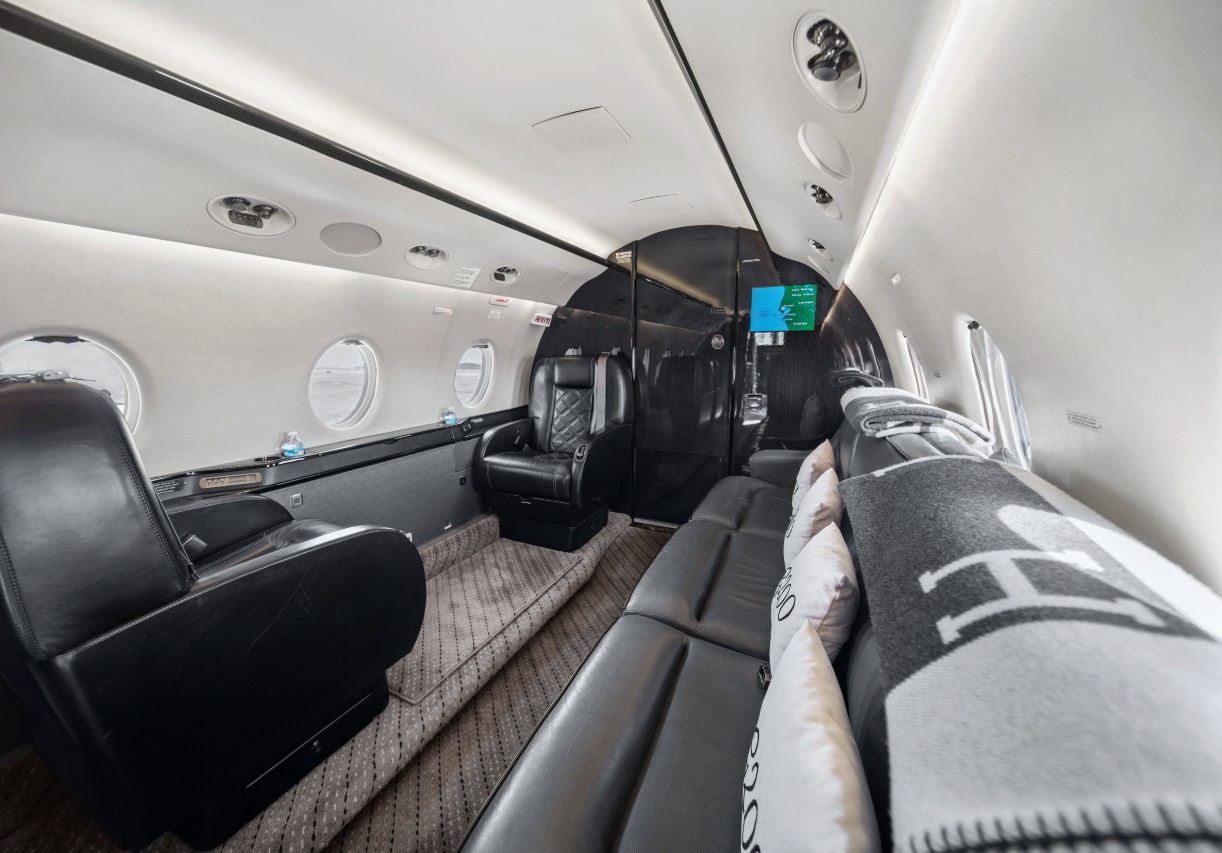 2006 Gulfstream G200 - Photo 2