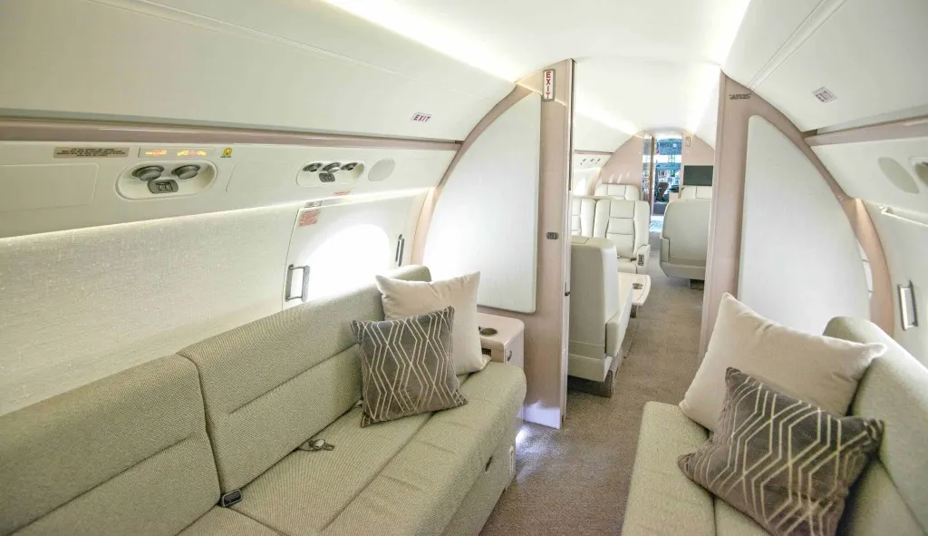 2018 Gulfstream G550 - Photo 8
