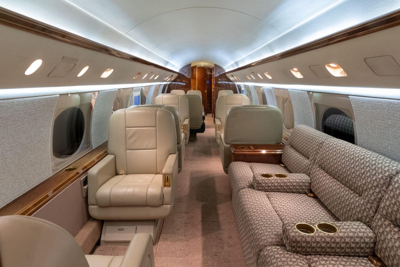 1992 Gulfstream GIV-SP - Photo 3