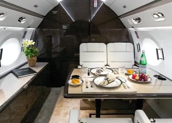 2015 Gulfstream G550 - Photo 4