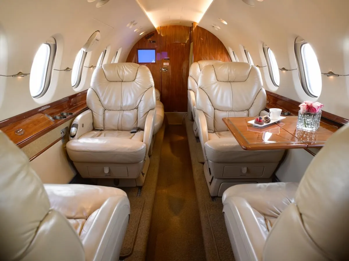 2004 Hawker 800XP - Photo 3