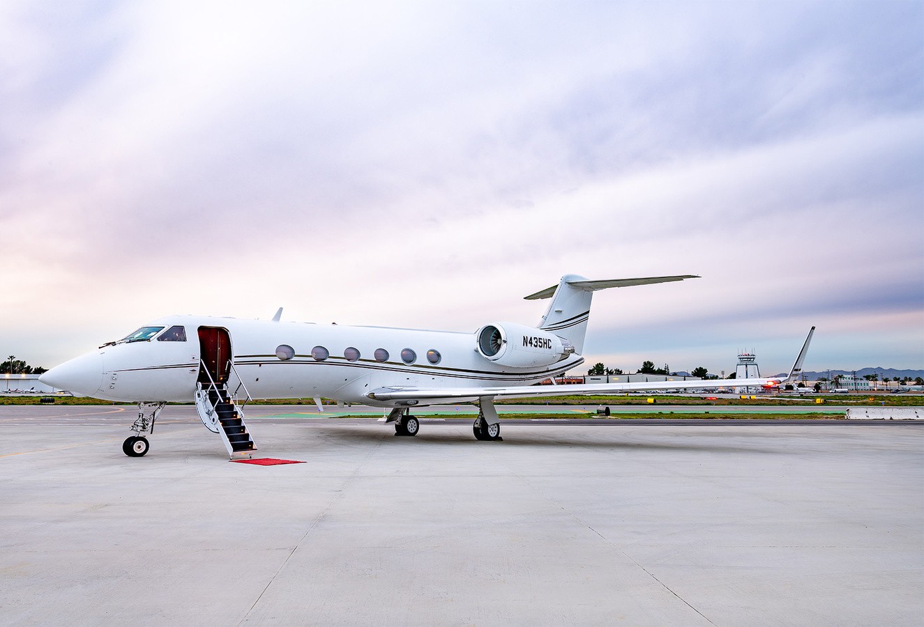 2001 Gulfstream GIV-SP - Photo 1