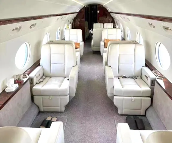 2019 Gulfstream G550 - Photo 2