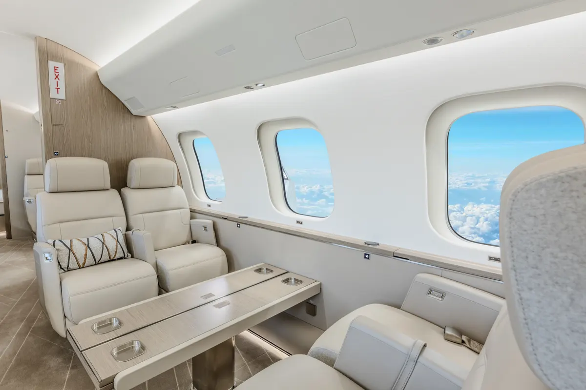 2025 Bombardier Global 8000 - Photo 10