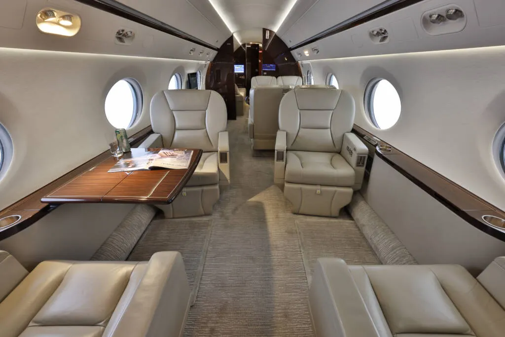 2014 Gulfstream G550 - Photo 4