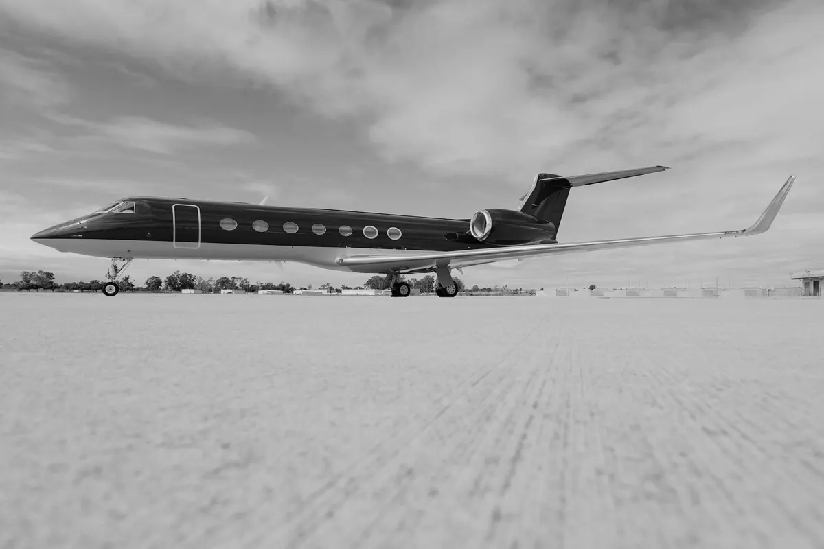 2014 Gulfstream G550 - Photo 7