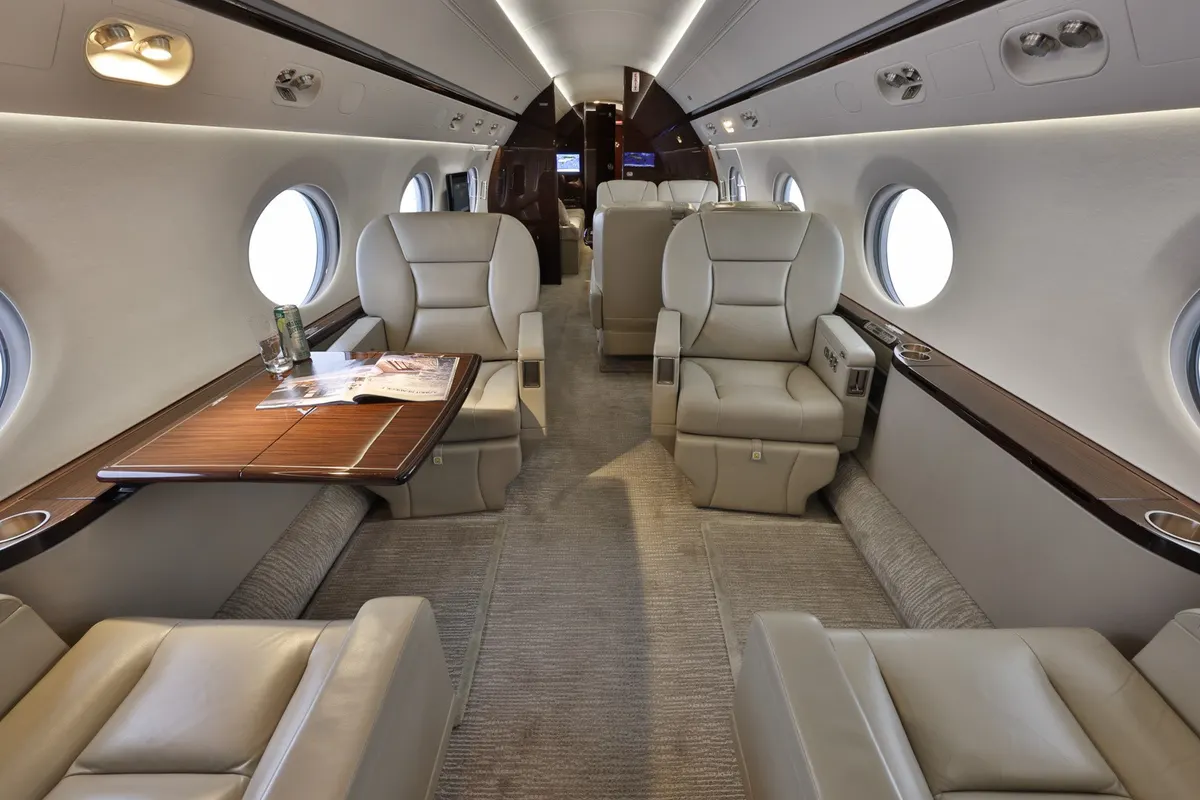 2014 Gulfstream G550 - Photo 10