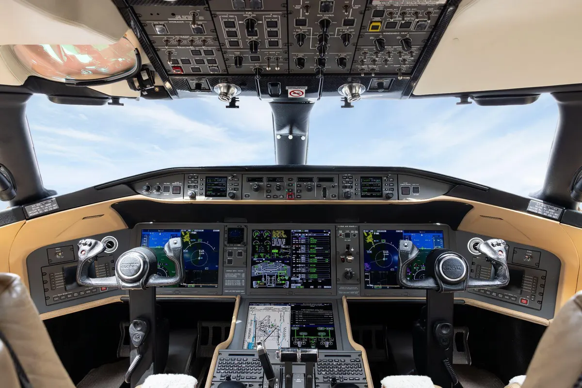 2017 Bombardier Global 6000 - Photo 8