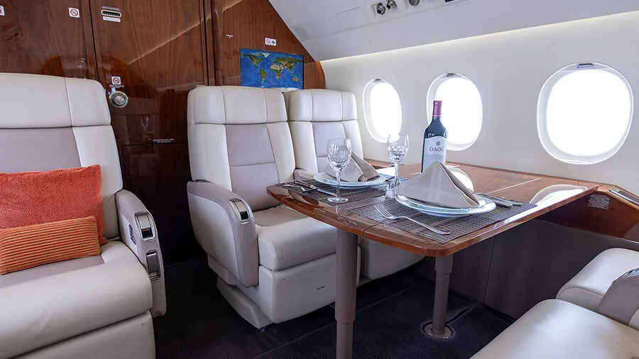2013 Dassault Falcon 2000LXS - Photo 8