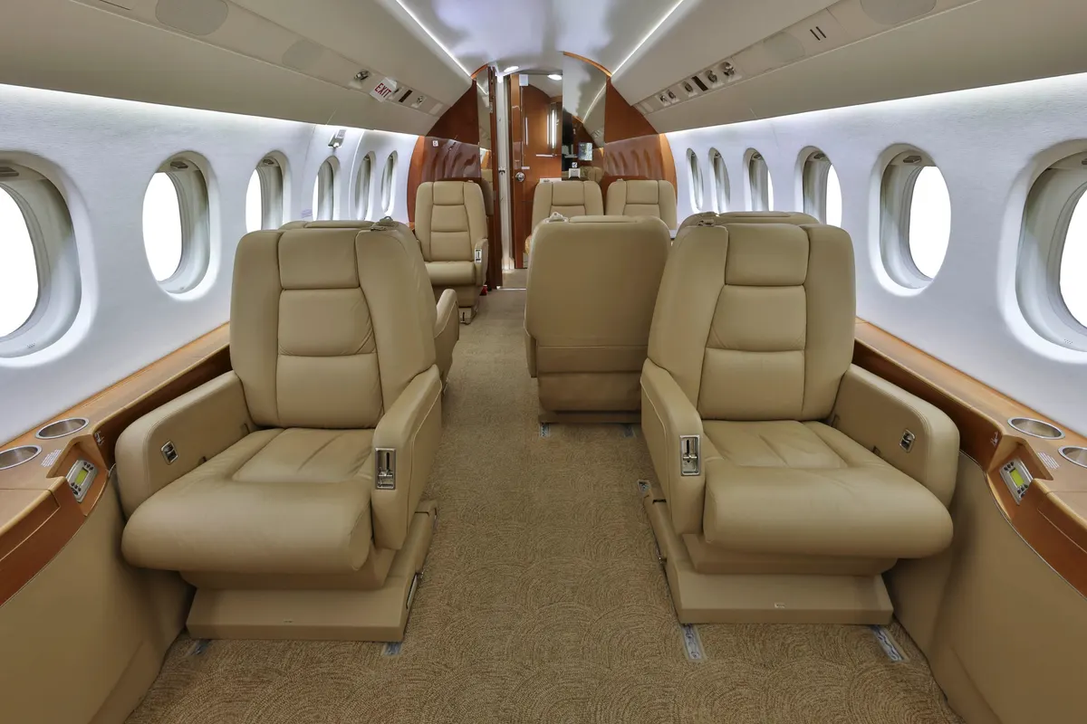 2004 Dassault Falcon 2000EX - Photo 9