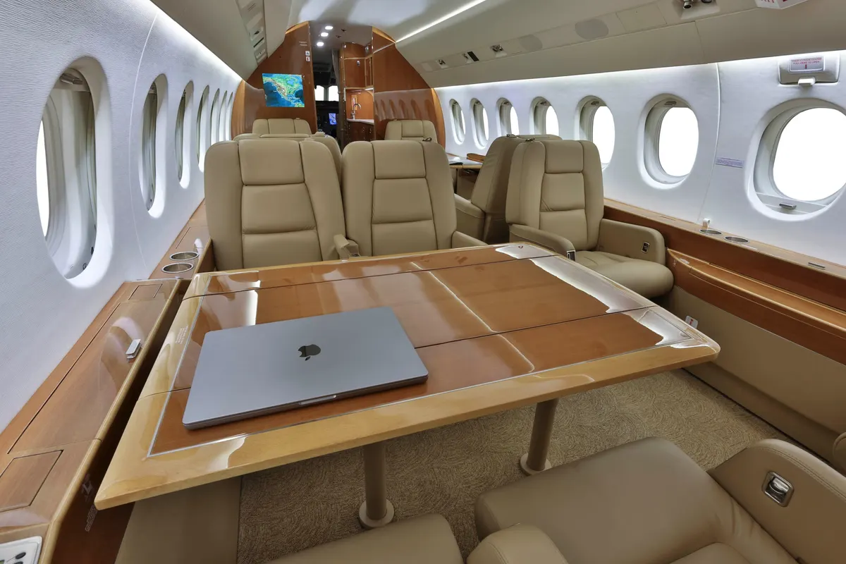 2004 Dassault Falcon 2000EX - Photo 10