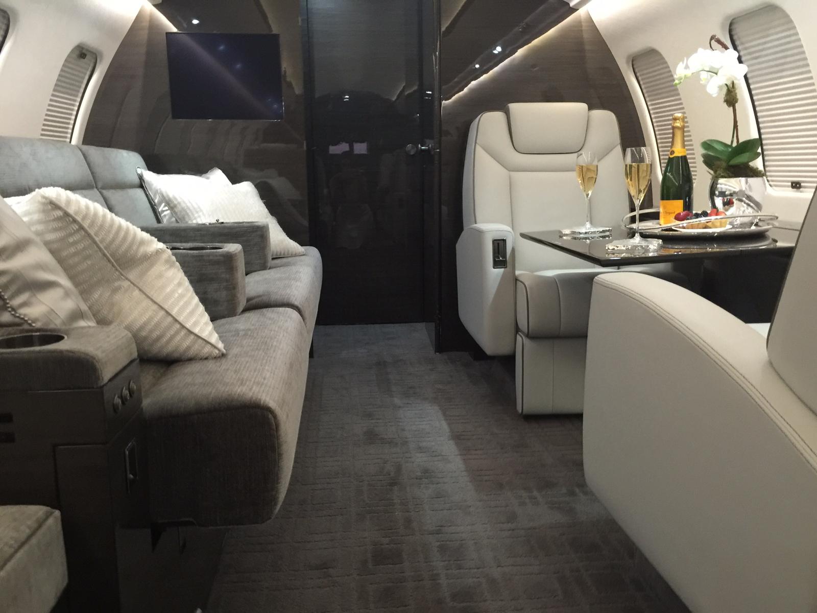 2007 Bombardier Challenger 605 - Photo 3