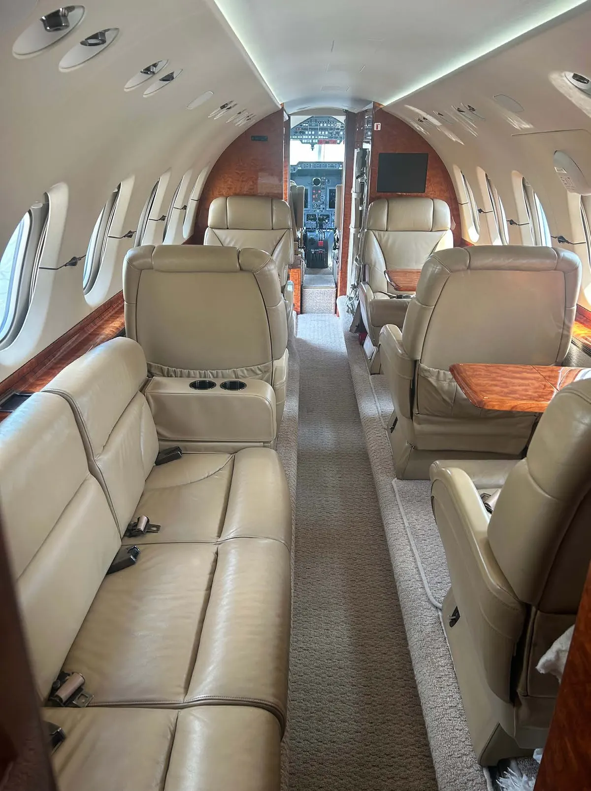 2007 Hawker 900XP - Photo 9