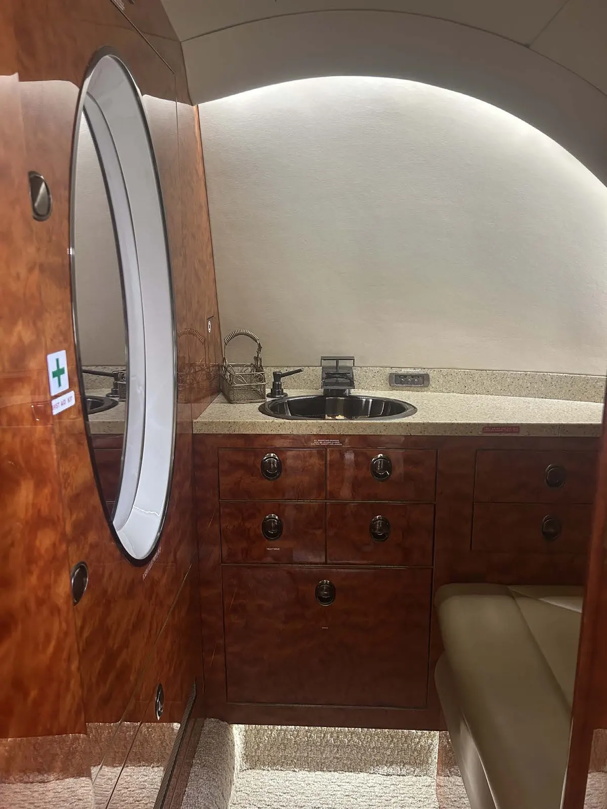 2007 Hawker 900XP - Photo 10
