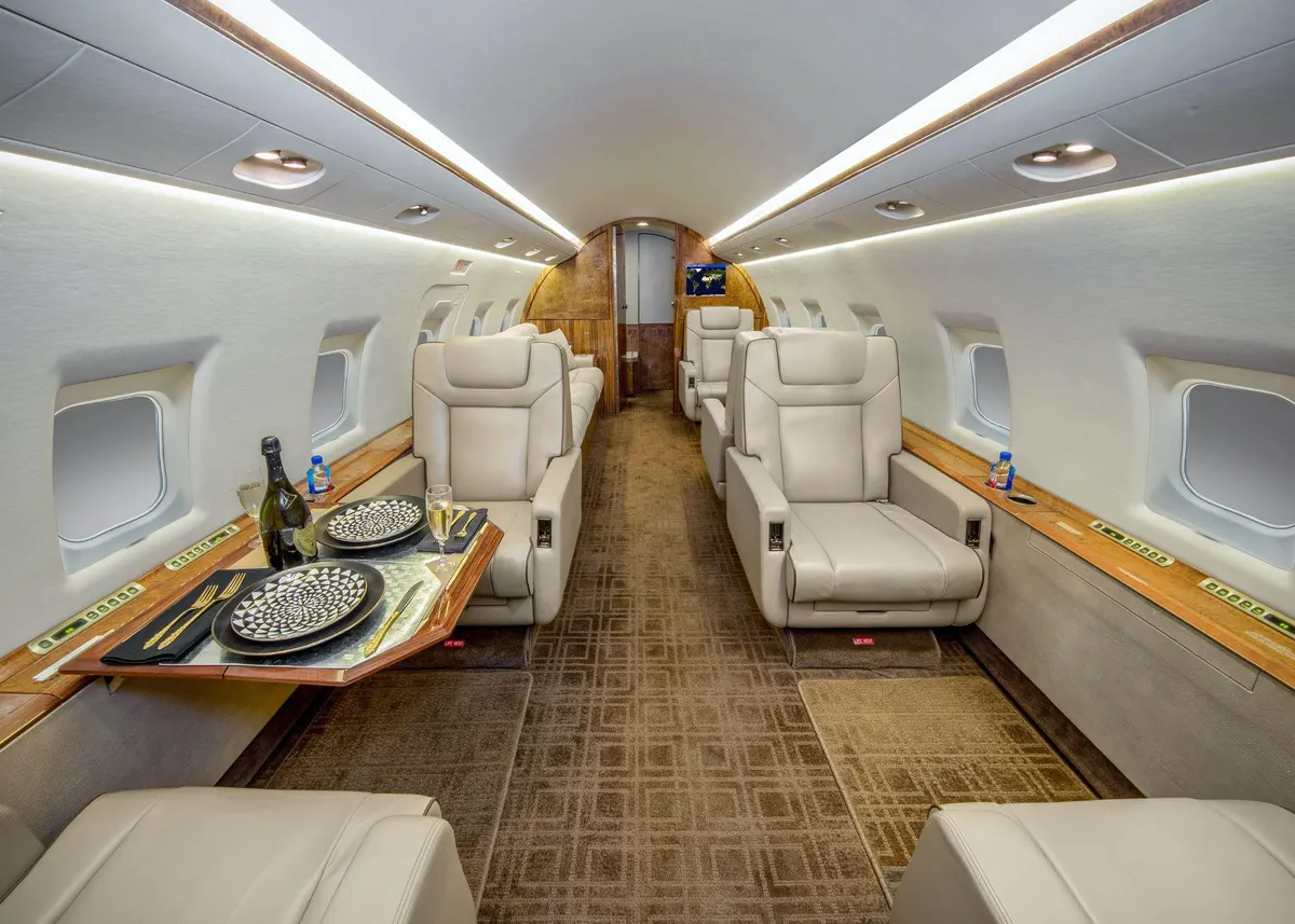 2000 Bombardier Challenger 604 - Photo 7