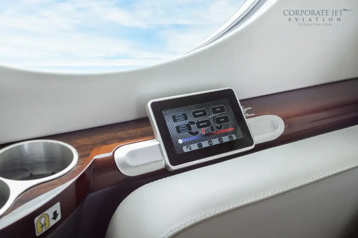2008 Gulfstream G550 - Photo 19
