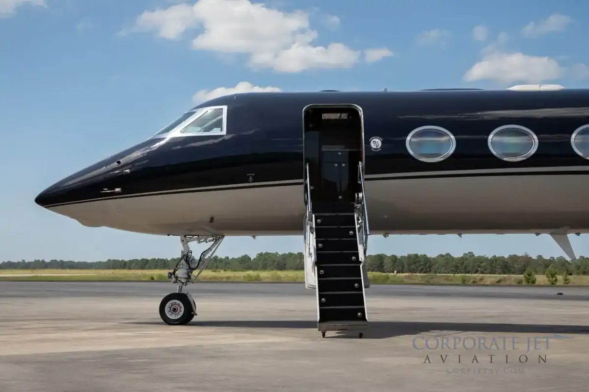 2008 Gulfstream G550 - Photo 3
