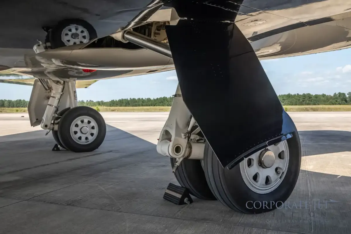 2008 Gulfstream G550 - Photo 4