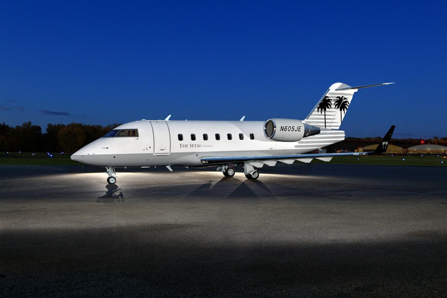 2000 Bombardier Challenger 604 - Photo 3