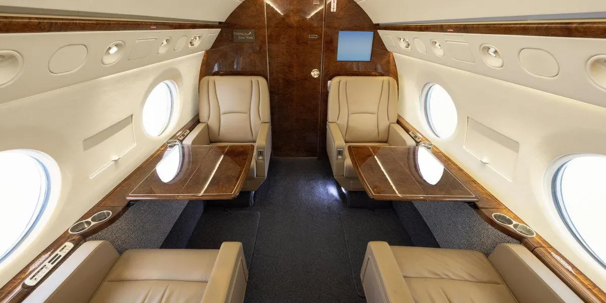 2004 Gulfstream G550 - Photo 9