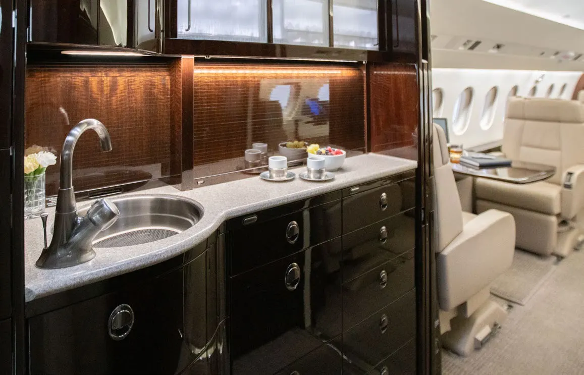2014 Dassault Falcon 2000LXS - Photo 28